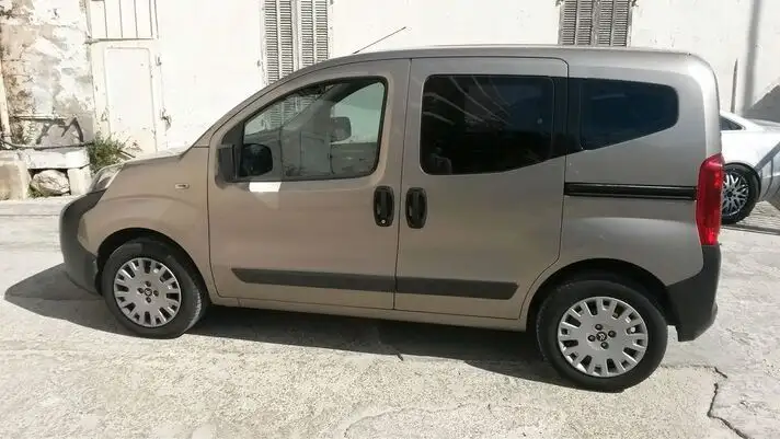  Devis pour vitre teinte sur un vhicule utilitaire dans le Var